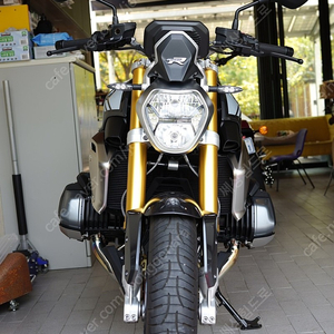 Bmw r1250r 2021년식 신차급 팝니다