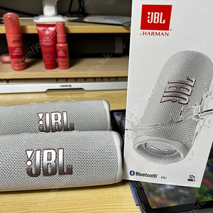 JBL flip 6 흰색 2기