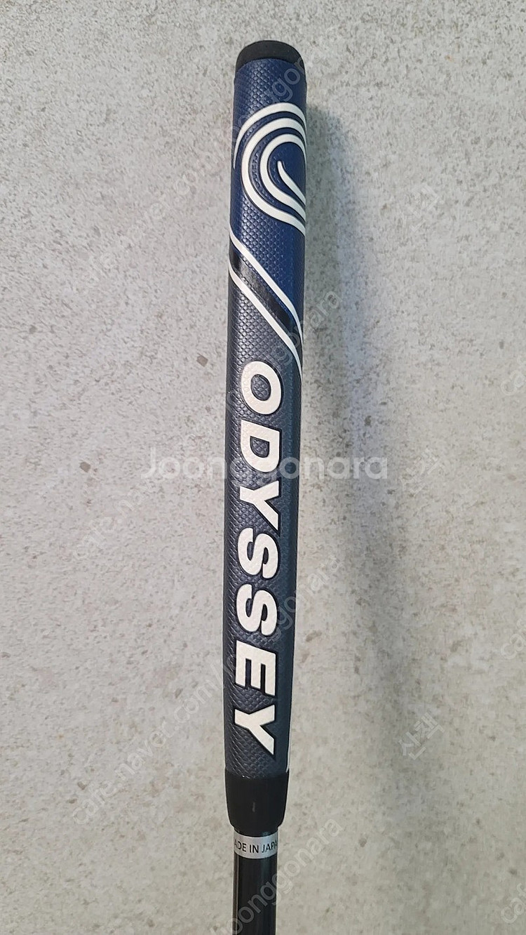 오딧세이 투볼텐 트리플트랙 퍼터 (34인치)--2