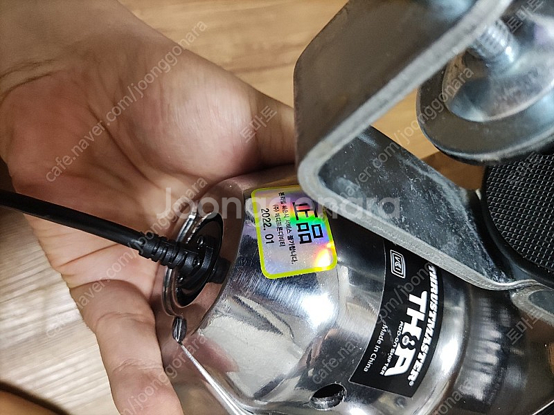 트러스트마스터 TH8A 쉬프터 팔아요--1