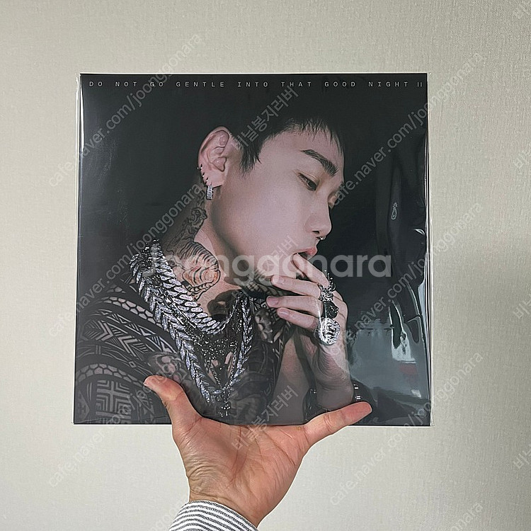 저스디스(JUSTHIS) - Do Not Go Gentle Into That Good Night II 한정반 화이트...--0