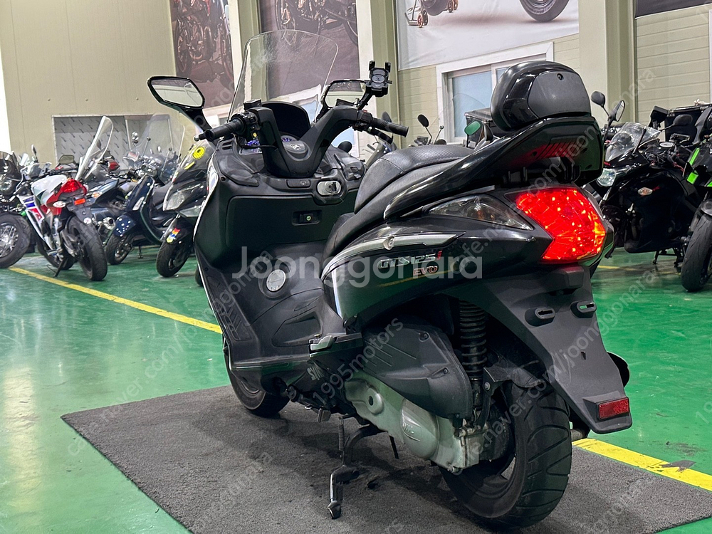 [판매] SYM 보이져125 2019년형 FI인젝션 짧은키로수 완벽상태 판매합니다.--2