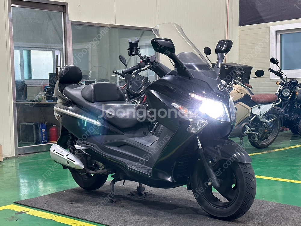 [판매] SYM 보이져125 2019년형 FI인젝션 짧은키로수 완벽상태 판매합니다.--5