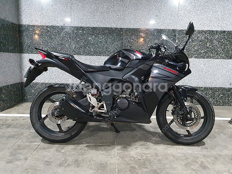 혼다 cbr125r 개인매물--0
