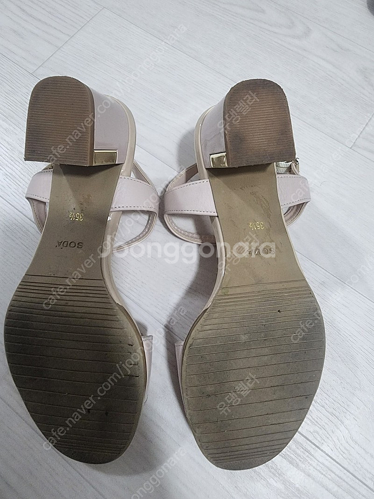 소다 스트랩샌들~--2