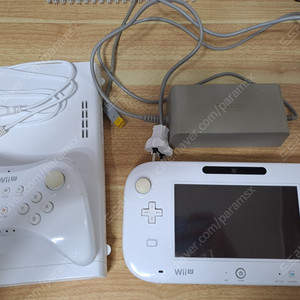 WII U 본체 판매합니다.