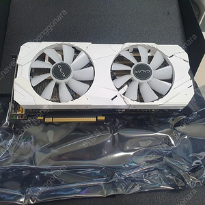 갤럭시 rtx2070super 화이트 8gb 팝니다.