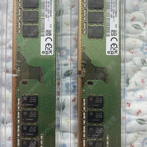 DDR4 3200 8GB 8기가 두개 팝니다.