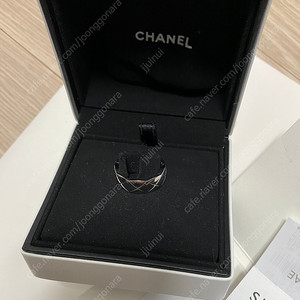 샤넬 코코크러쉬 링 화이트골드 55호