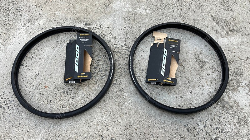 컨티넨탈 5000s tr 32c 타이어 2개( 오천성 튜브리스 한대분)--1