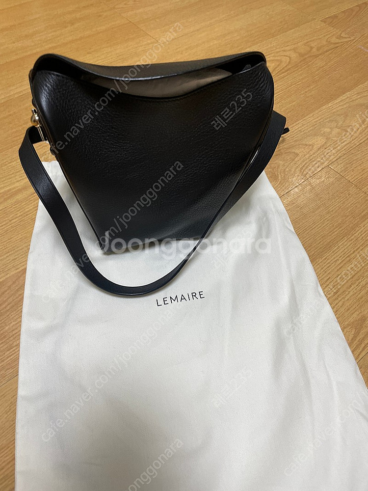 르메르 폴디드백 블랙 스몰--0