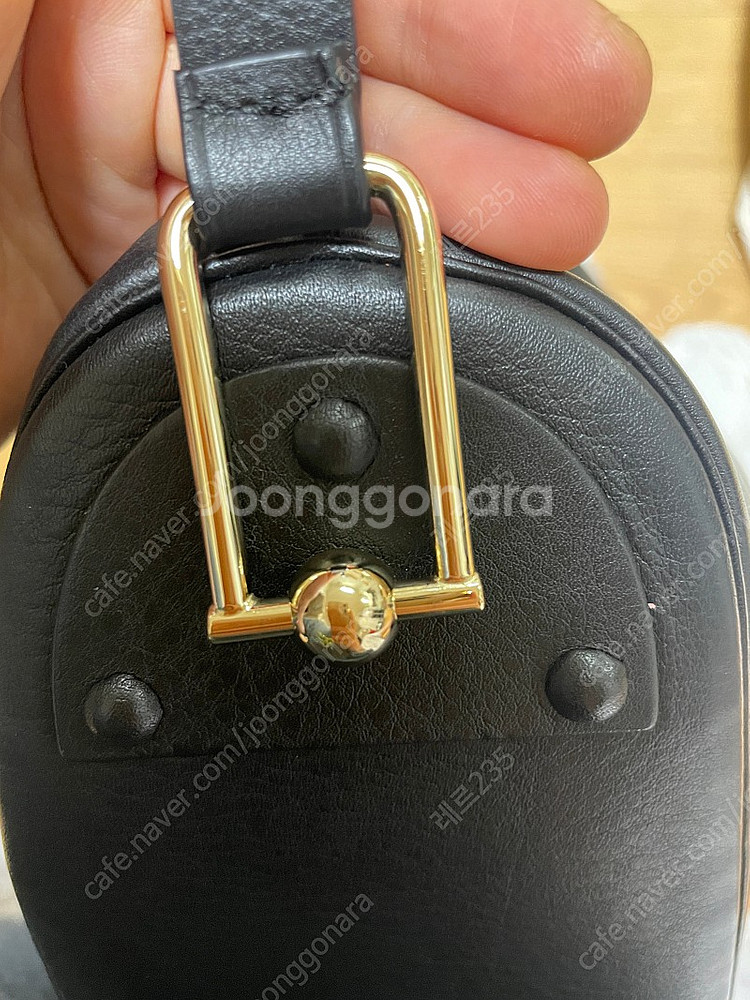 르메르 폴디드백 블랙 스몰--1