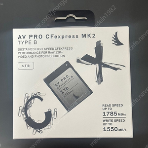엔젤버드 AV PRO CFexpress MK2 Type B 1TB 팝니다.