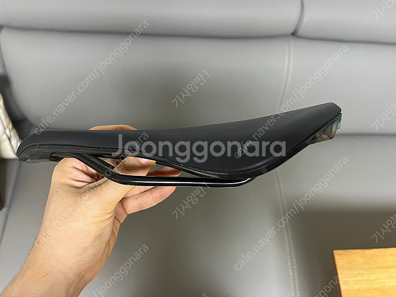 스페셜라이즈드 파워콤프 안장--3