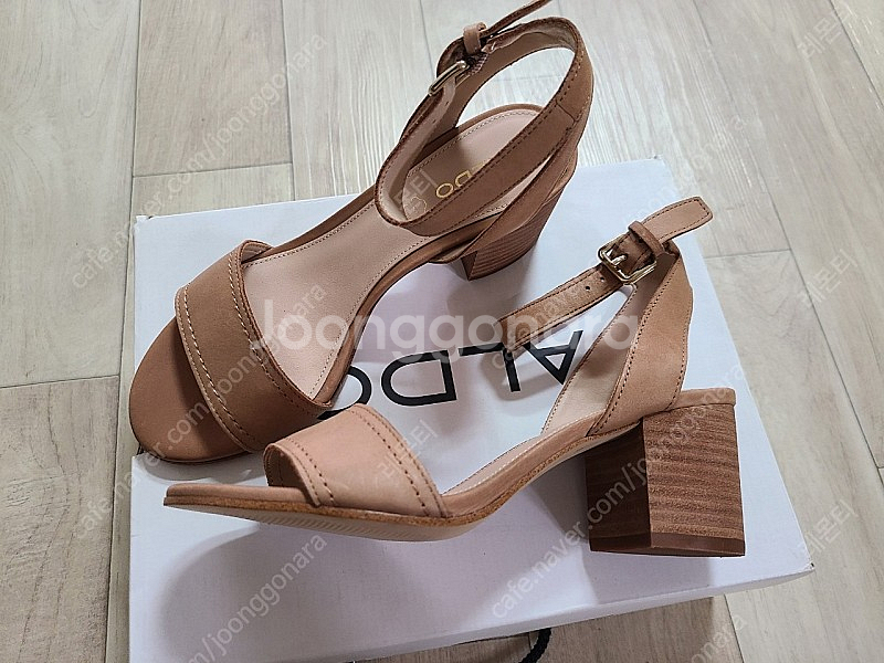 (새제품) 알도 ALDO 스트랩 샌들 앵클스트랩 샌들 US6 230--3
