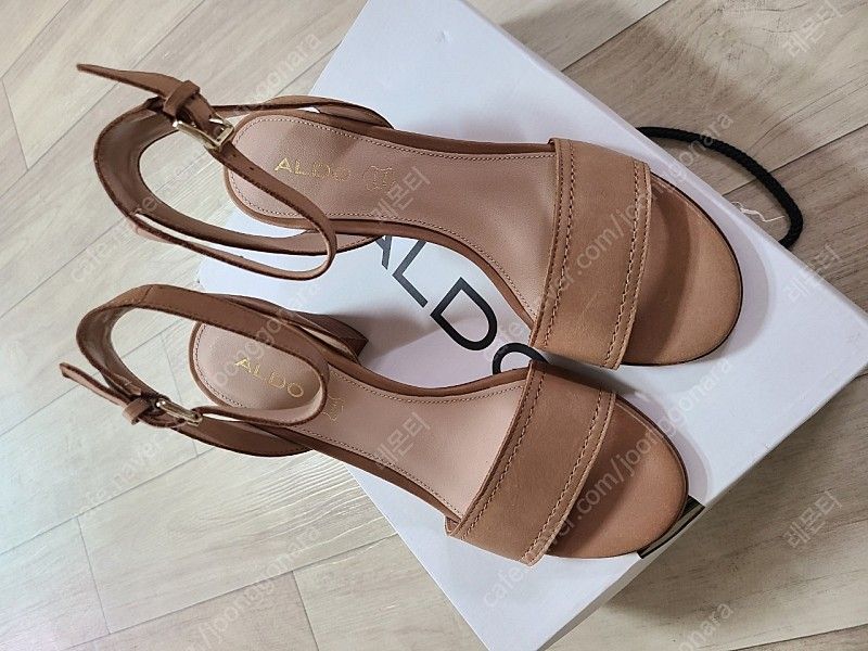 (새제품) 알도 ALDO 스트랩 샌들 앵클스트랩 샌들 US6 230 이미지