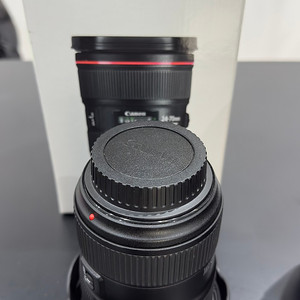 캐논 EF24-70mm F2.8L II USM 신계륵100만 , 새아빠백통 EF 70-200 F2.8L IS II USM 110만 판매합니다.