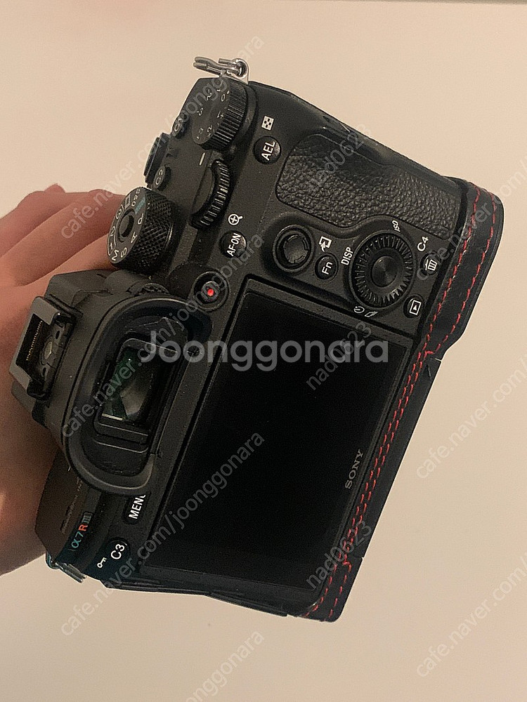 소니 A7R3 미러리스 카메라 외 구성품 판매합니다--4