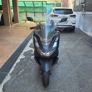 pcx 22년식 팝니다! ABS 모델 33.xxx KM