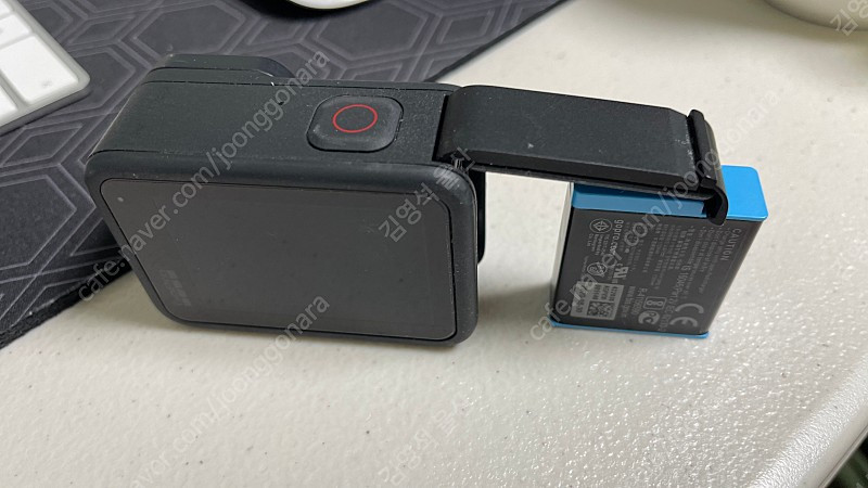 고프로9 팝니다 본체+배터리 울산 250000원--1