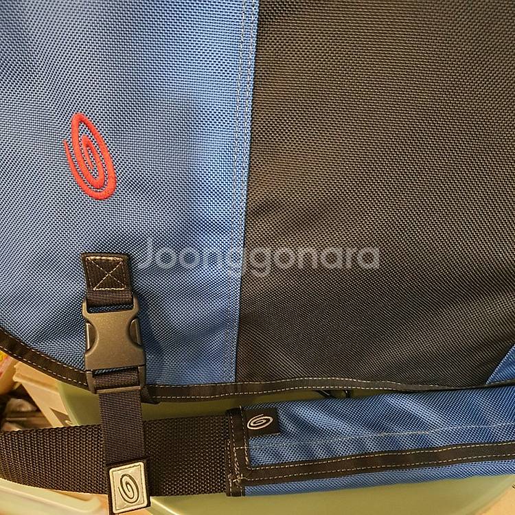timbuk2 구형 메신저팩 D-Lux Laptop--1