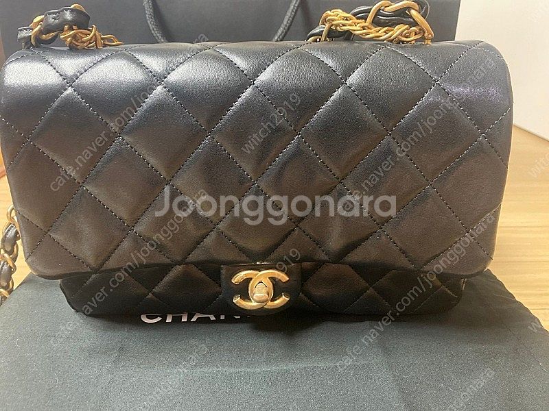 샤넬 ㅡ 검정 ㅡ23 s/s 시즌백--2