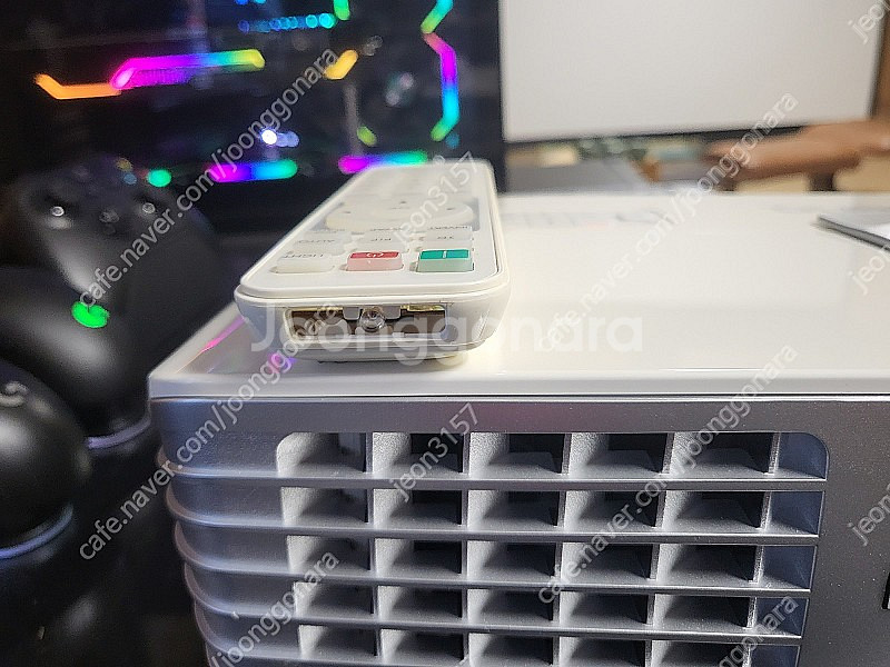 벤큐 w1070+ 판매합니다.--1
