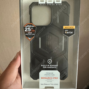 UAG 모나크 블랙 케블라 아이폰 14 프로맥스 미사용