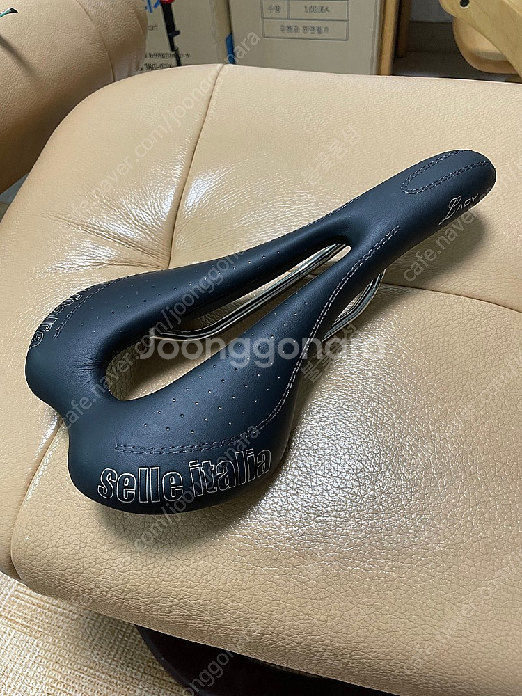 셀레 이탈리아 slr 여성라이더용 안장--4