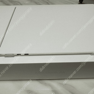 M2 엠투 2022년식 맥북에어 레티나 스타라이트 8C 8C 512G SSD 고급형 판매