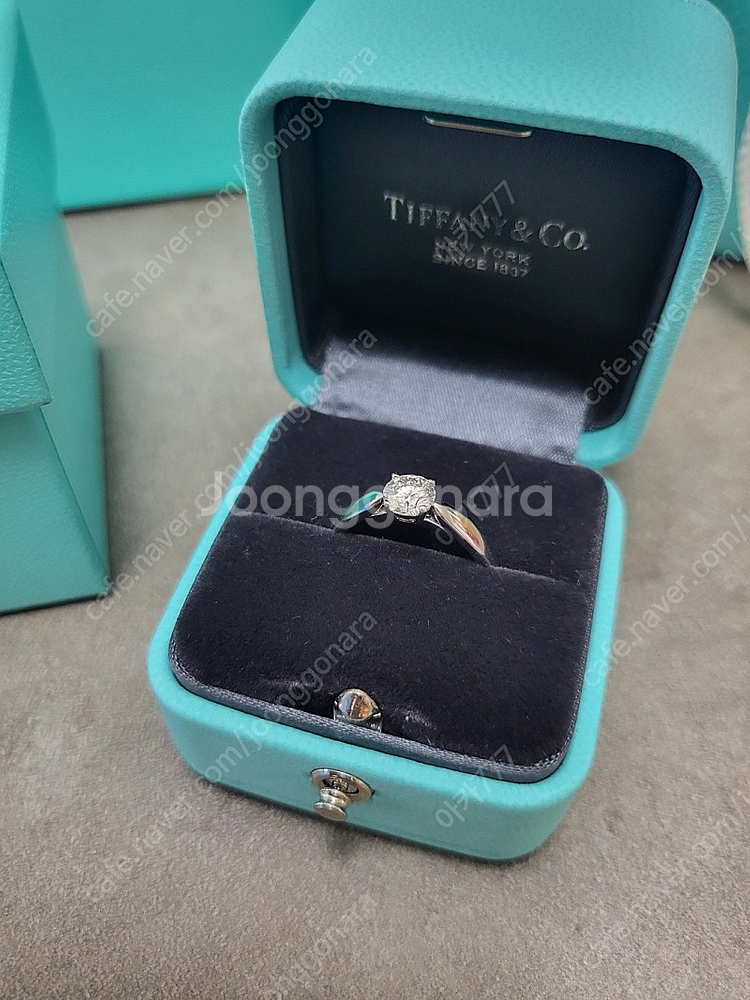 티파니 다이아 5부 웨딩링(0.56캐럿)--3