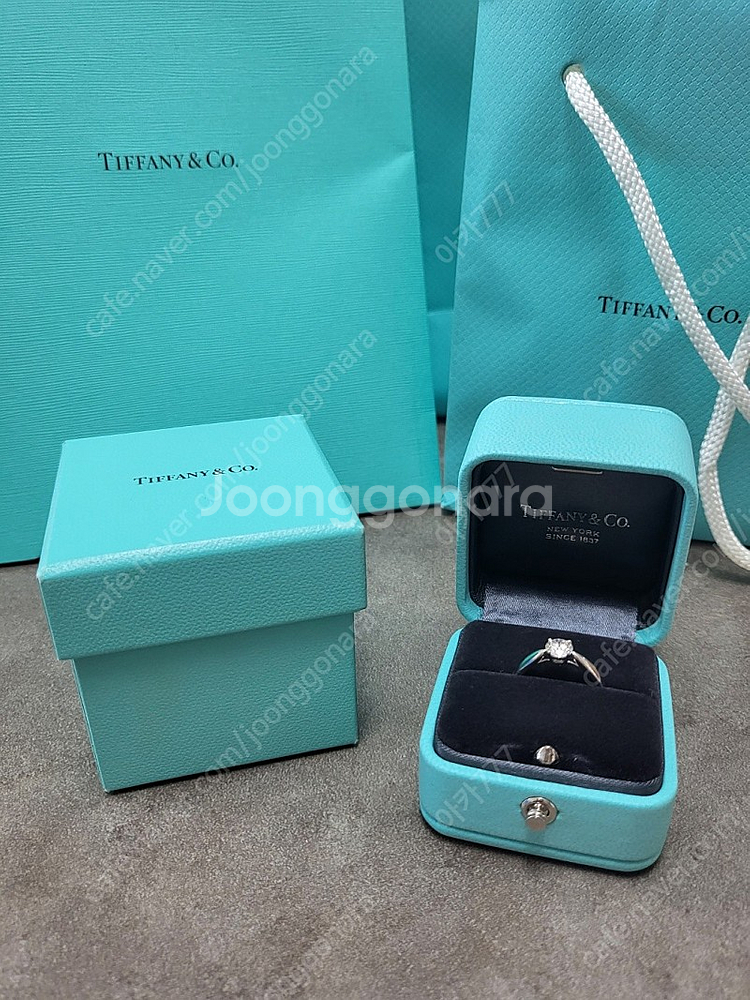 티파니 다이아 5부 웨딩링(0.56캐럿)--4