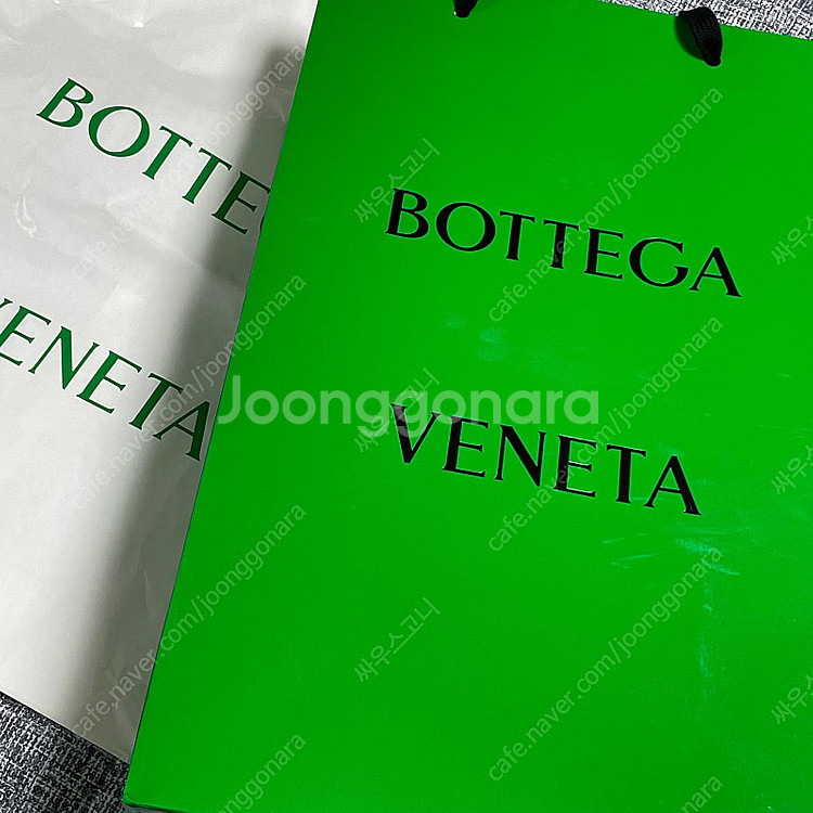 보테가베네타 패디드 패딩테크 카세트백 /선더--2