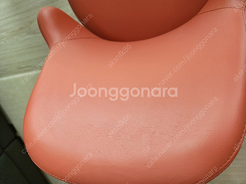 일룸 그로잉땅콩책상+윙키즈의자2개--4