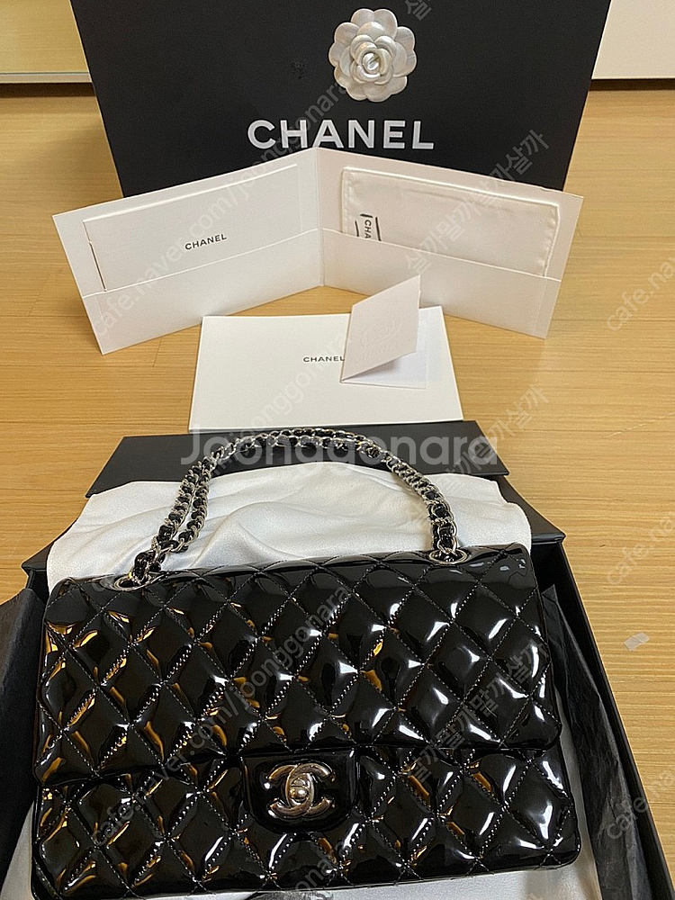 샤넬 클레식백 에나멜 팝니다 (대구)--0