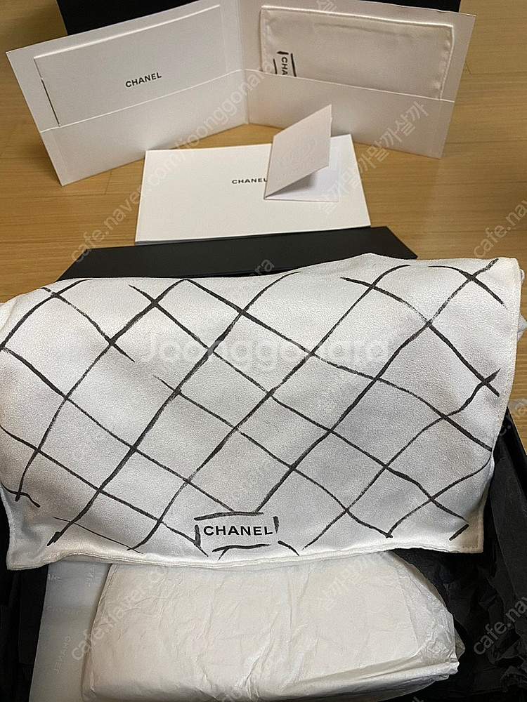 샤넬 클레식백 에나멜 팝니다 (대구)--1