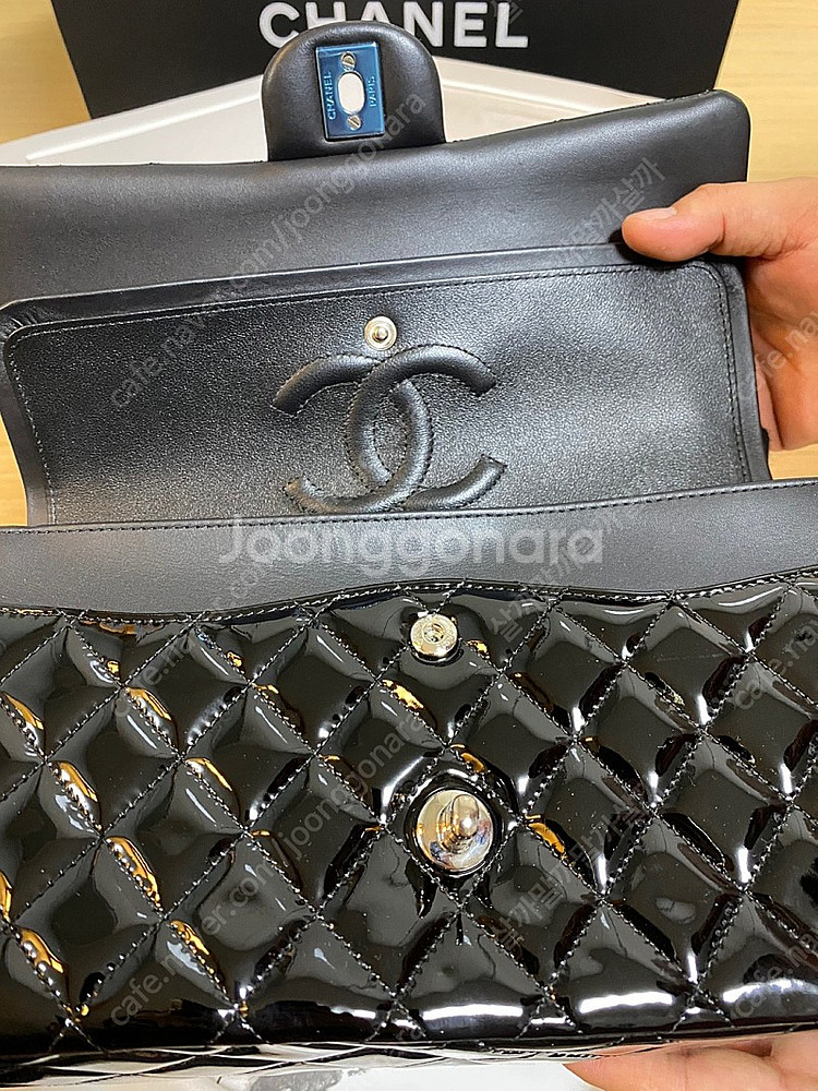 샤넬 클레식백 에나멜 팝니다 (대구)--2