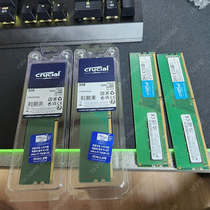 마이크론 DDR4 RAM 8GB 4장