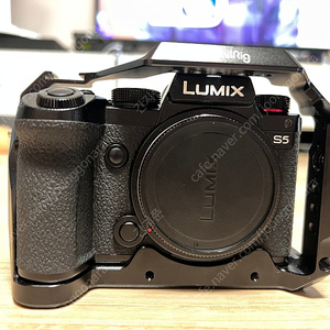 파나소닉 lumix s5 + 케이지 + 더미 배터리 + hdmi 어댑터