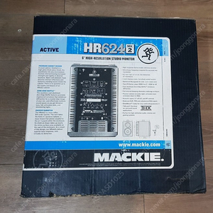 Mackie 6인치 액티브 HR624MK2 / JBL 6인치 액티브 모니터 스피커 LSR305 팝니다.