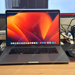 맥북프로 2018 터치바 15인치(i7/256GB/16GB/사이클75