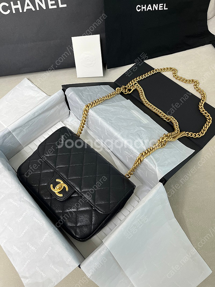 샤넬 23S 시즌백--0