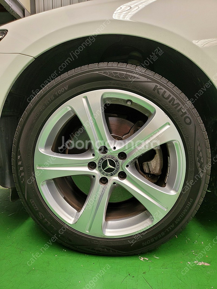 벤츠 e클래스 w213에서 사용한 정품 18인치 휠 4짝 판매--2