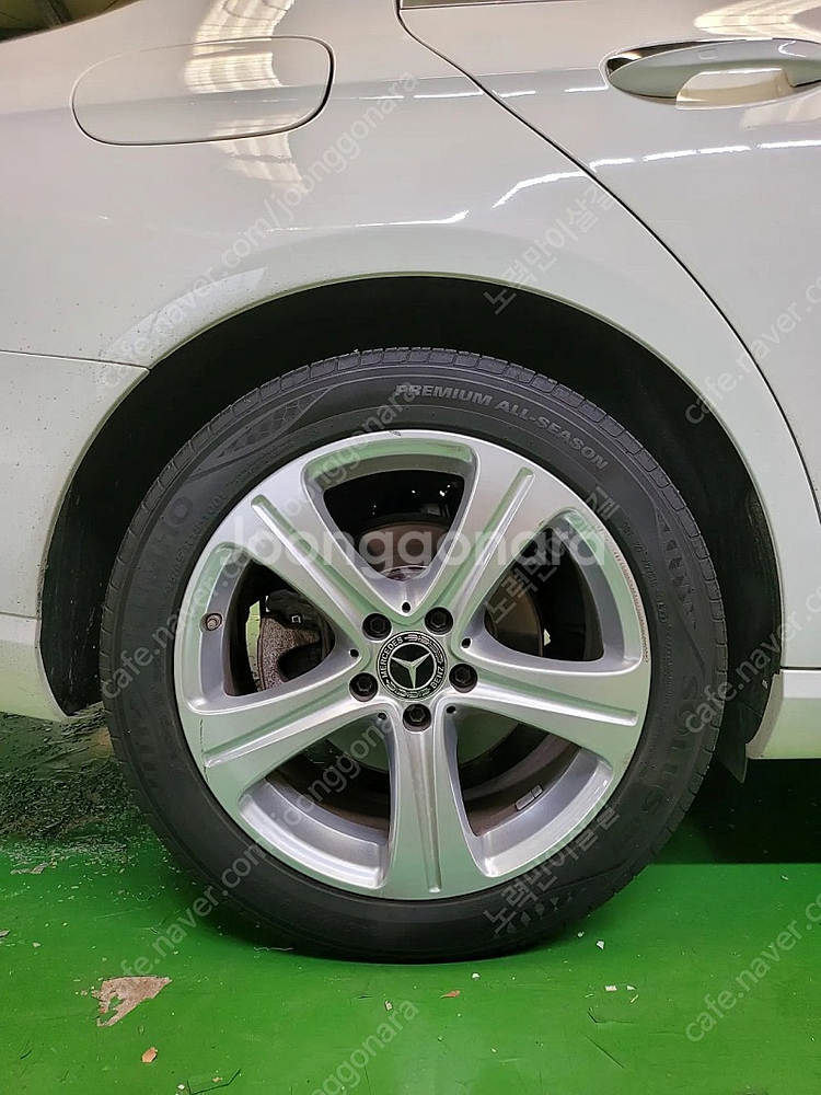 벤츠 e클래스 w213에서 사용한 정품 18인치 휠 4짝 판매--4