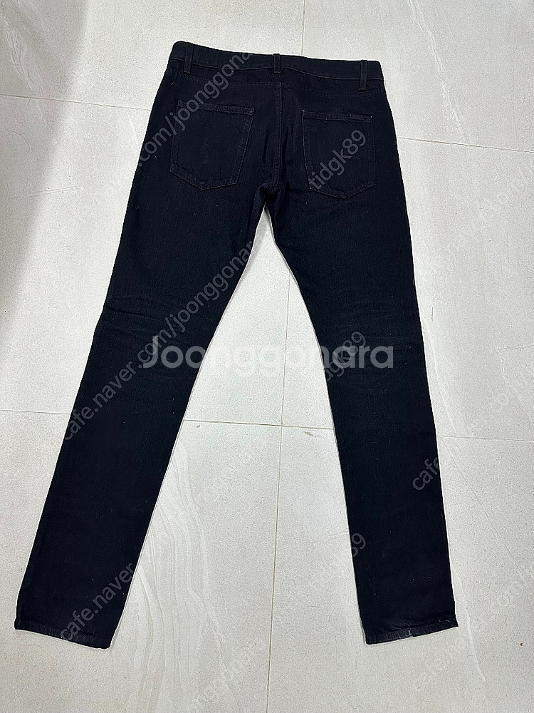 생로랑 21fw 슬림 블랙진 32size--1