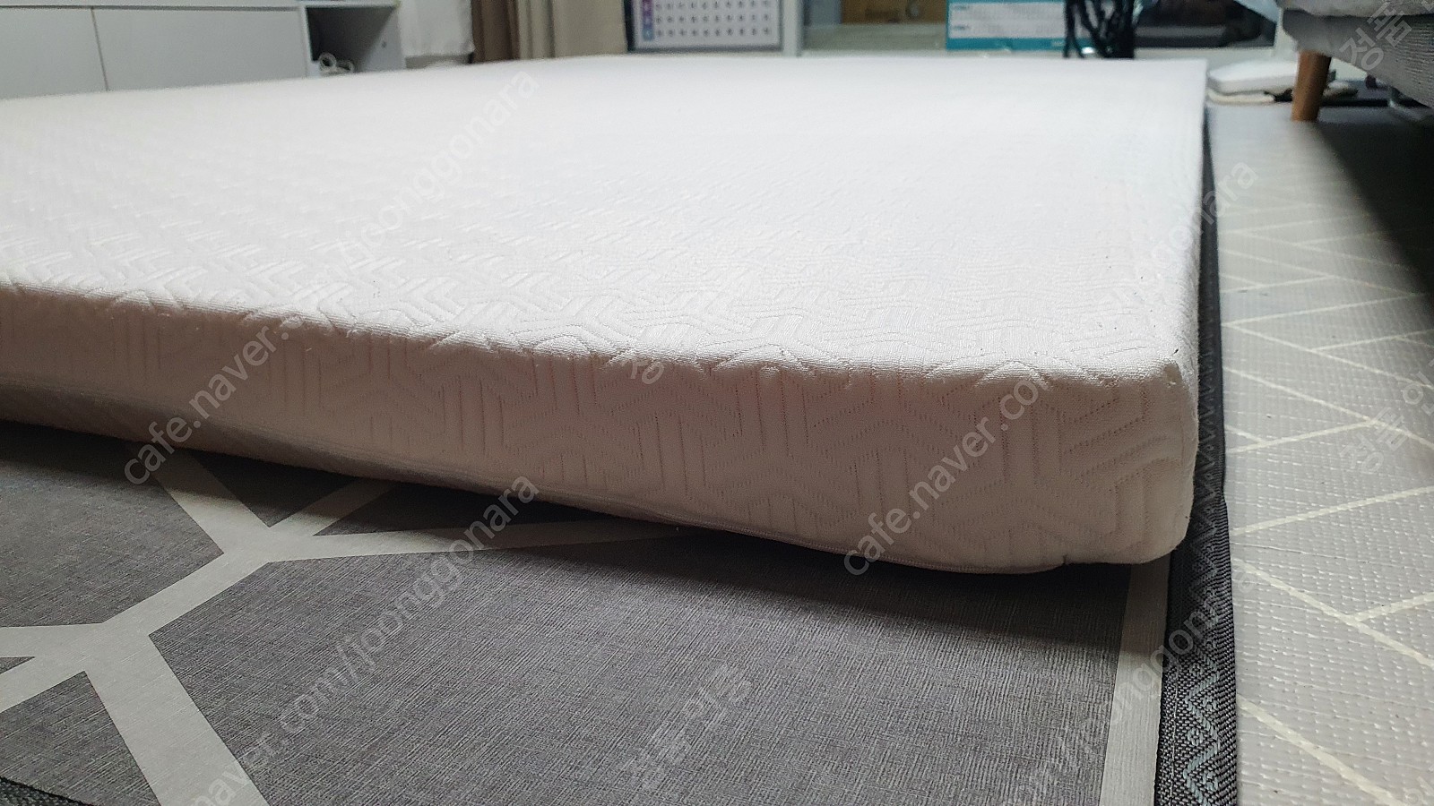 UTTU 매트리스 토퍼(UTTU 3Inch Red R... 침실가구 중고나라