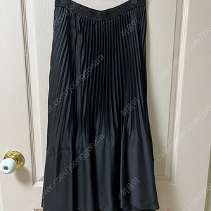 클럽모나코 플리츠드 플로운스 스커트 블랙 S 사이즈