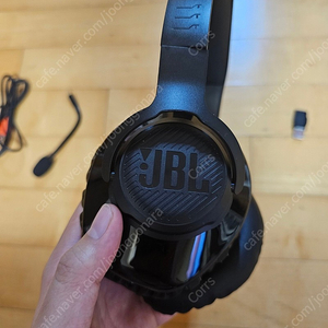 JBL QUANTUM 350 무선 게이밍 헤드셋 팝니다