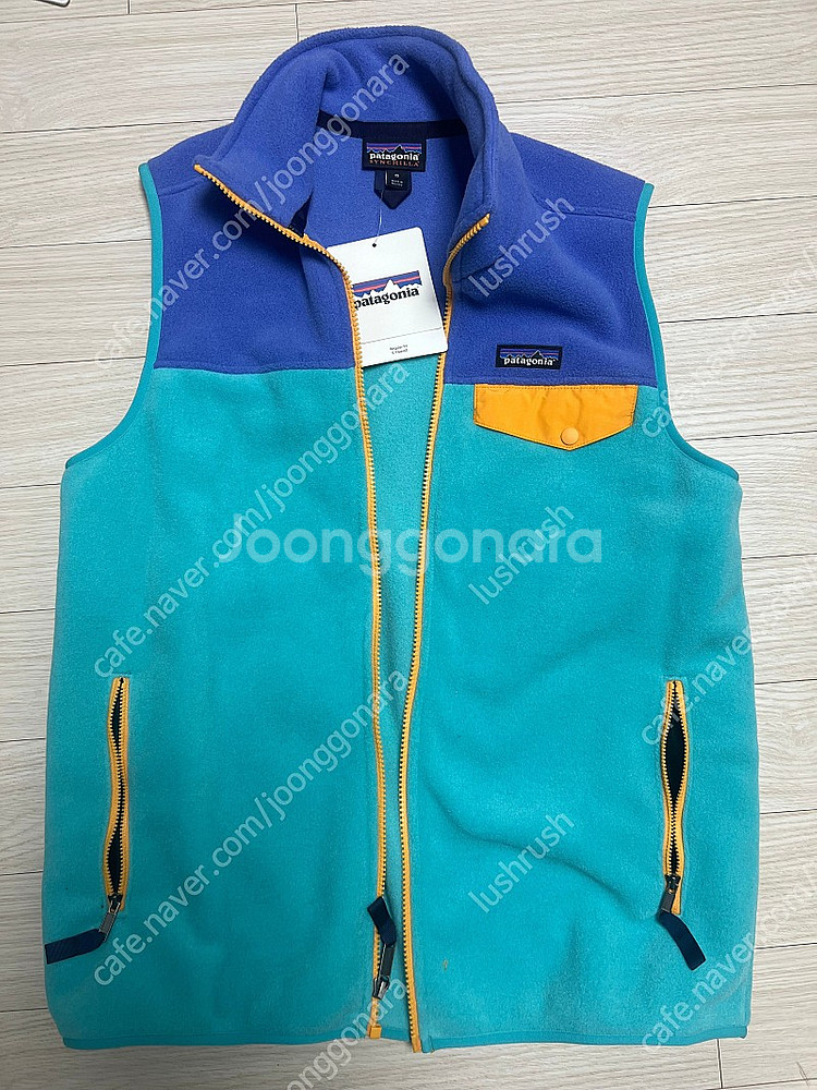 [M] 파타고니아 신칠라 베스트 집엎 새제품--0