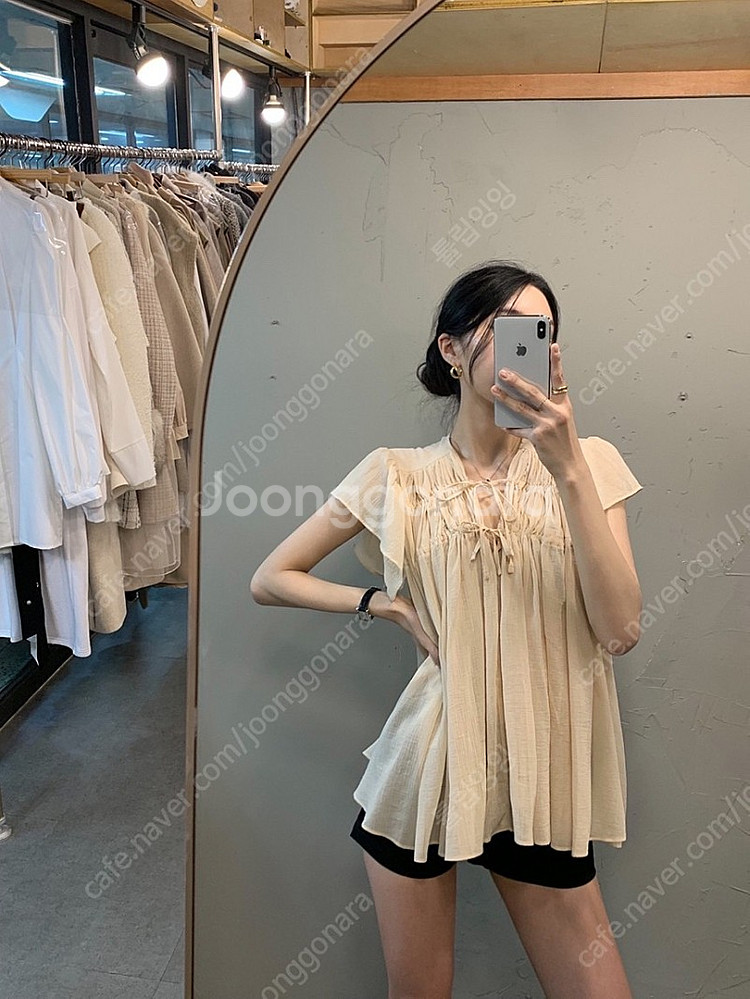 인프젯 리본 주름 셔링 브이넥 프릴 플레어 블라우스 정...--2